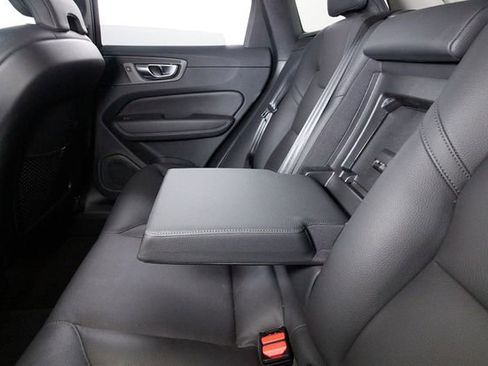 Certified 2025 Volvo XC60 B5 Plus AWD/4WD image 23
