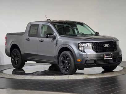 New 2025 Ford Maverick XLT w/ Black Appearance Package