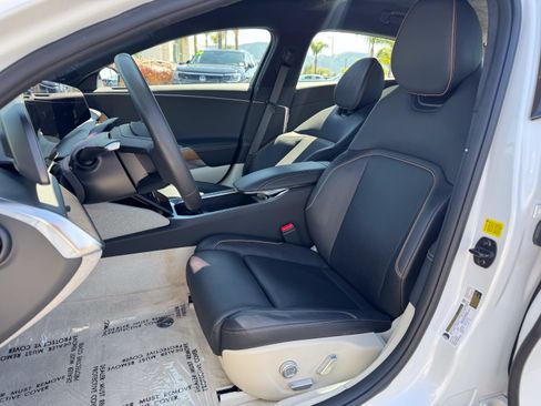 Used 2024 Lucid Air Touring AWD/4WD image 15