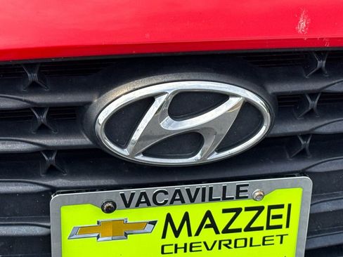 Used 2019 Hyundai Veloster 2.0 FWD image 8