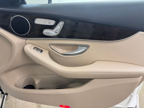Used 2017 Mercedes-Benz C 300 4MATIC Sedan image 26