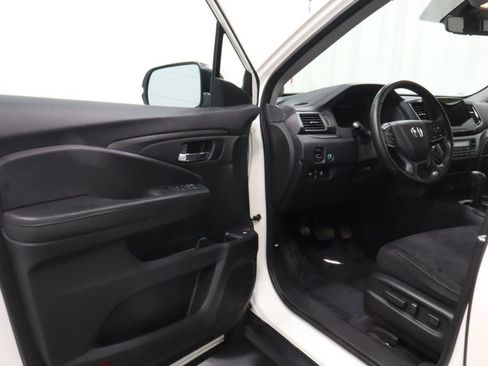 Used 2019 Honda Pilot EX image 11