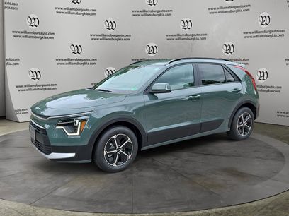 New 2025 Kia Niro EX