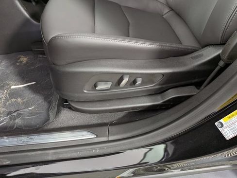 New 2025 Cadillac XT5 Premium Luxury AWD/4WD image 18