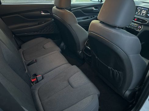 Used 2019 Hyundai Santa Fe SE image 26