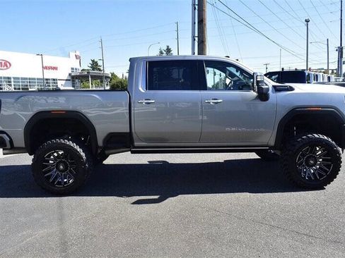 Used 2024 GMC Sierra 2500 Denali Ultimate image 6