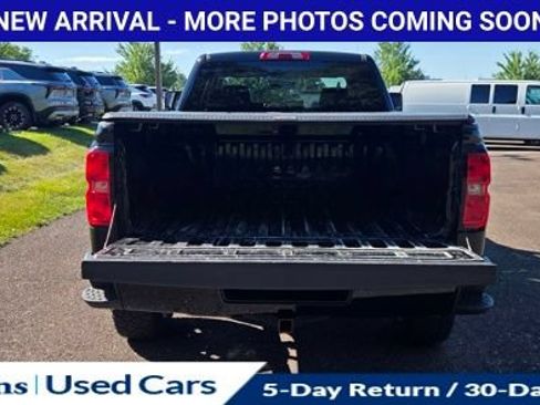 Used 2019 Chevrolet Silverado 1500 Custom w/ Custom Convenience Package AWD/4WD image 10