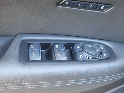 Certified 2025 Cadillac XT6 Premium Luxury image 11