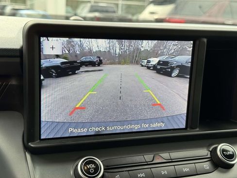 Used 2022 Ford Maverick XL w/ Equipment Group 100A Standard image 4