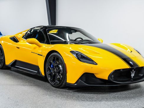 Used 2023 Maserati MC20 Spyder image 28