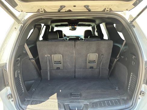 Used 2023 Dodge Durango R/T AWD/4WD image 9