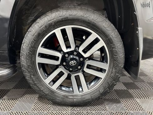 Used 2015 Toyota 4Runner Limited image 34