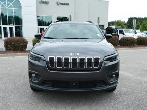 Used 2022 Jeep Cherokee Latitude Lux w/ Mopar Interior Package AWD/4WD image 2