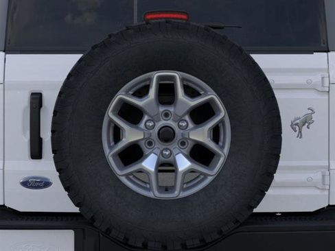 New 2023 Ford Bronco Badlands image 24