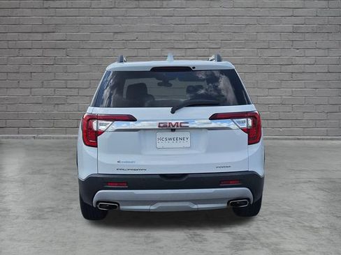 Used 2023 GMC Acadia SLT AWD/4WD image 4