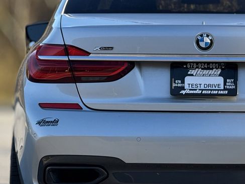 Used 2019 BMW 750i xDrive w/ Executive Package image 15
