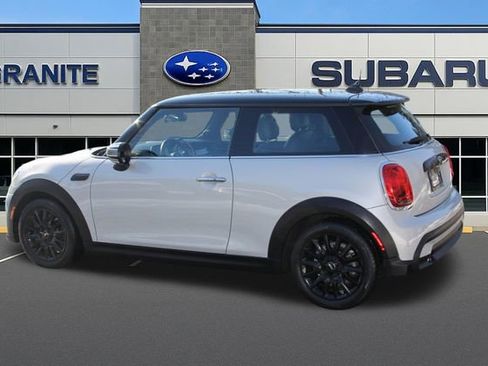 Used 2022 MINI Cooper 2-Door Hardtop w/ Premium Package image 6