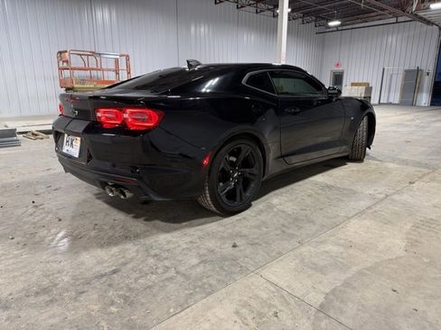 Used 2019 Chevrolet Camaro LT image 6