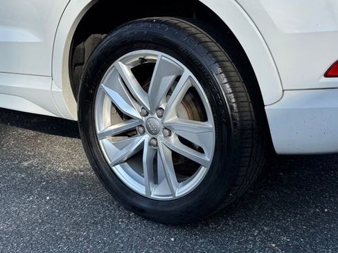 Used 2018 Audi Q3 2.0T Premium w/ Convenience Package image 23