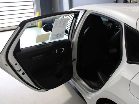 Used 2022 Honda Civic Sport image 18