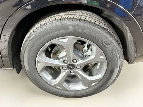 Certified 2023 Ford Escape ST-Line image 8