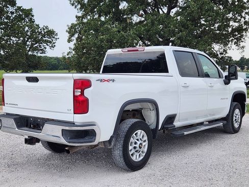Used 2025 Chevrolet Silverado 2500 LT w/ Convenience Package AWD/4WD image 3