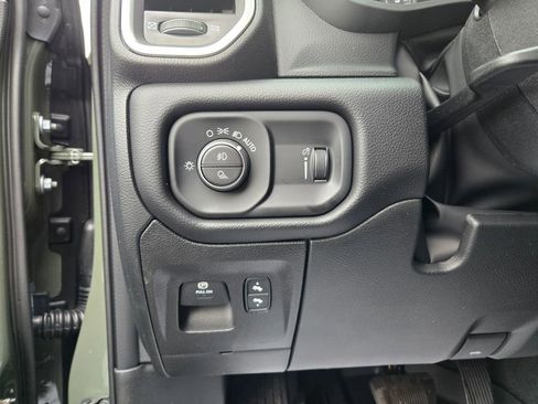 New 2026 RAM 1500 Big Horn AWD/4WD image 17