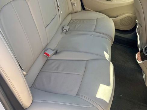 Used 2015 Buick LaCrosse Leather image 23