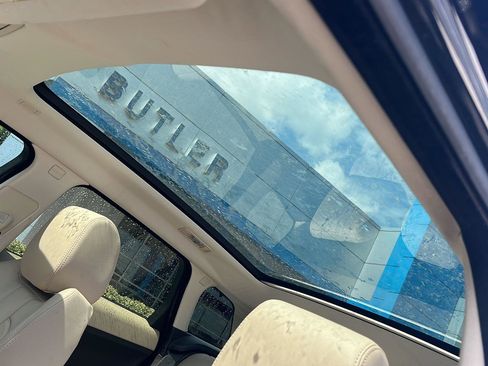 Used 2015 Land Rover Range Rover Evoque Pure Premium image 33