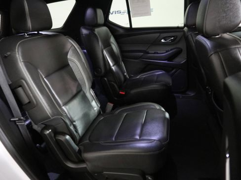 Used 2023 Chevrolet Traverse LT FWD image 22