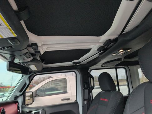 Used 2021 Jeep Wrangler Unlimited Rubicon image 24