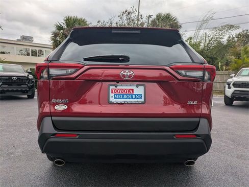 Used 2025 Toyota RAV4 XLE Premium image 5