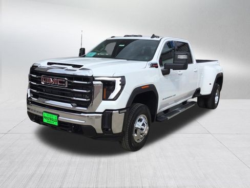 New 2026 GMC Sierra 3500 SLE w/ SLE Value Package image 2