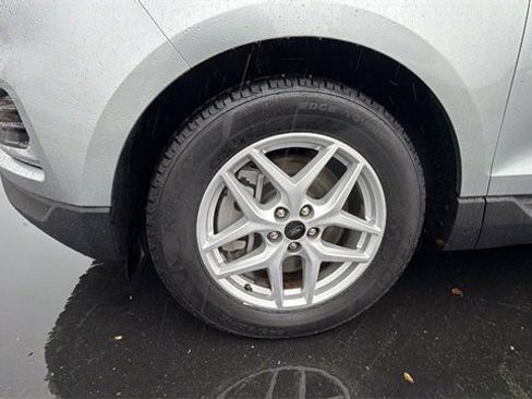 Used 2024 Ford Edge SEL image 10