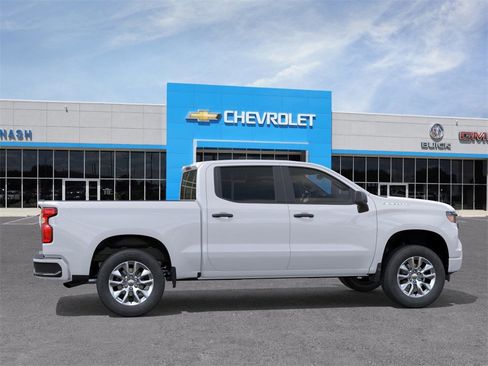 New 2025 Chevrolet Silverado 1500 Custom image 5