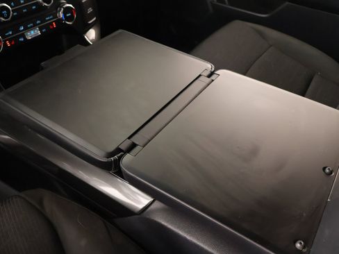 Used 2022 Ford F150 XLT w/ Equipment Group 302A High image 11