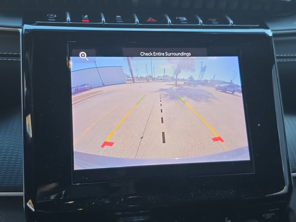 Used 2024 Jeep Grand Cherokee Altitude RWD image 29