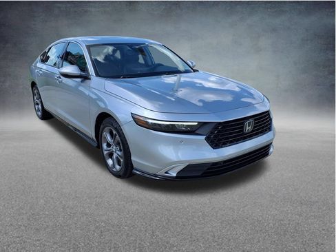 Used 2023 Honda Accord EX-L image 4