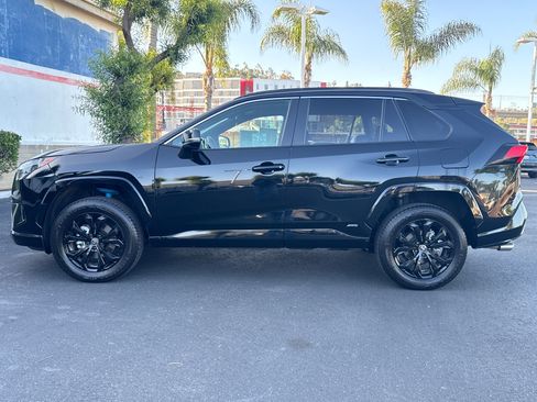 Certified 2024 Toyota RAV4 SE AWD/4WD image 7