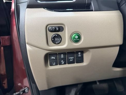 Used 2017 Honda Ridgeline RTL-E image 17