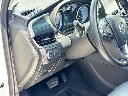 Used 2019 Buick Envision Essence FWD image 10