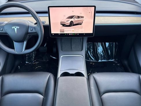 Used 2023 Tesla Model Y Long Range AWD/4WD image 4