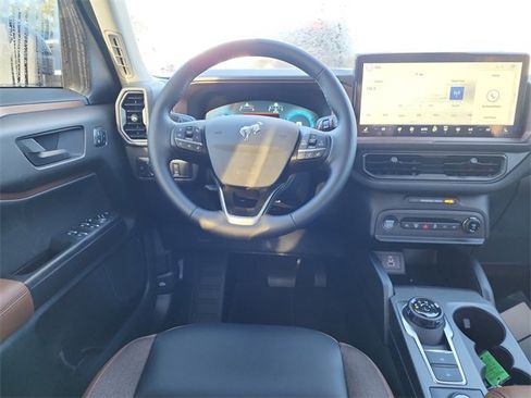 New 2025 Ford Bronco Sport Outer Banks image 11