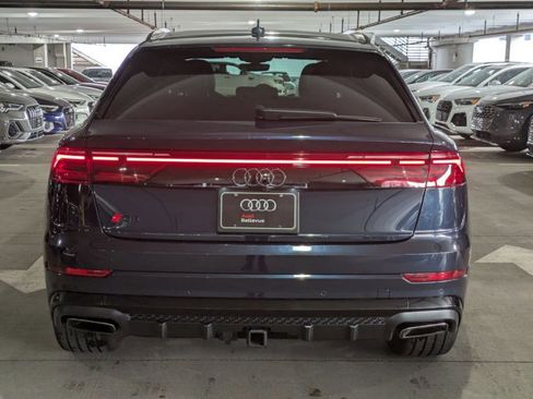 Used 2024 Audi Q8 Prestige w/ Prestige Package image 7