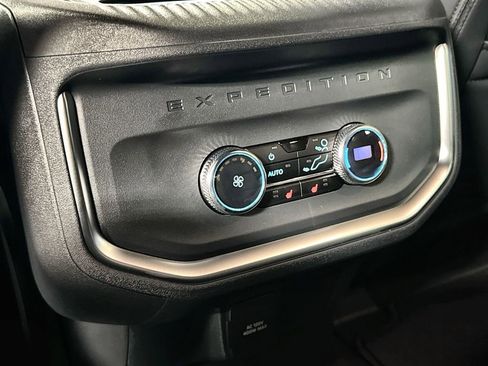 New 2026 Ford Expedition Platinum w/ Stealth Appearance Package AWD/4WD image 29
