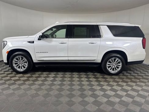 Used 2021 GMC Yukon XL SLT w/ SLT Luxury Plus Package AWD/4WD image 7