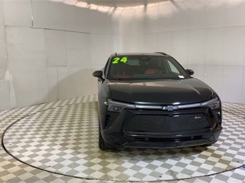 Used 2024 Chevrolet Blazer EV RS image 3