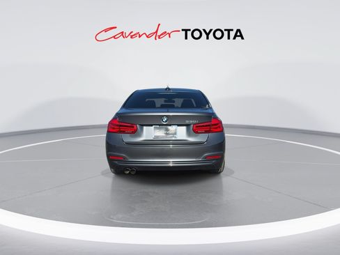 Used 2018 BMW 330i Sedan RWD image 7