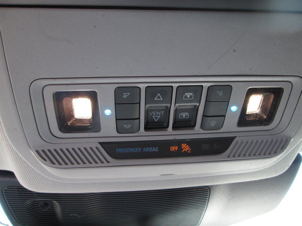 Used 2020 Ford Explorer XLT w/ Equipment Group 202A AWD/4WD image 25
