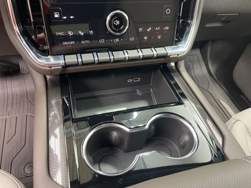 New 2026 GMC Yukon Elevation w/ Elevation Premium Package image 20